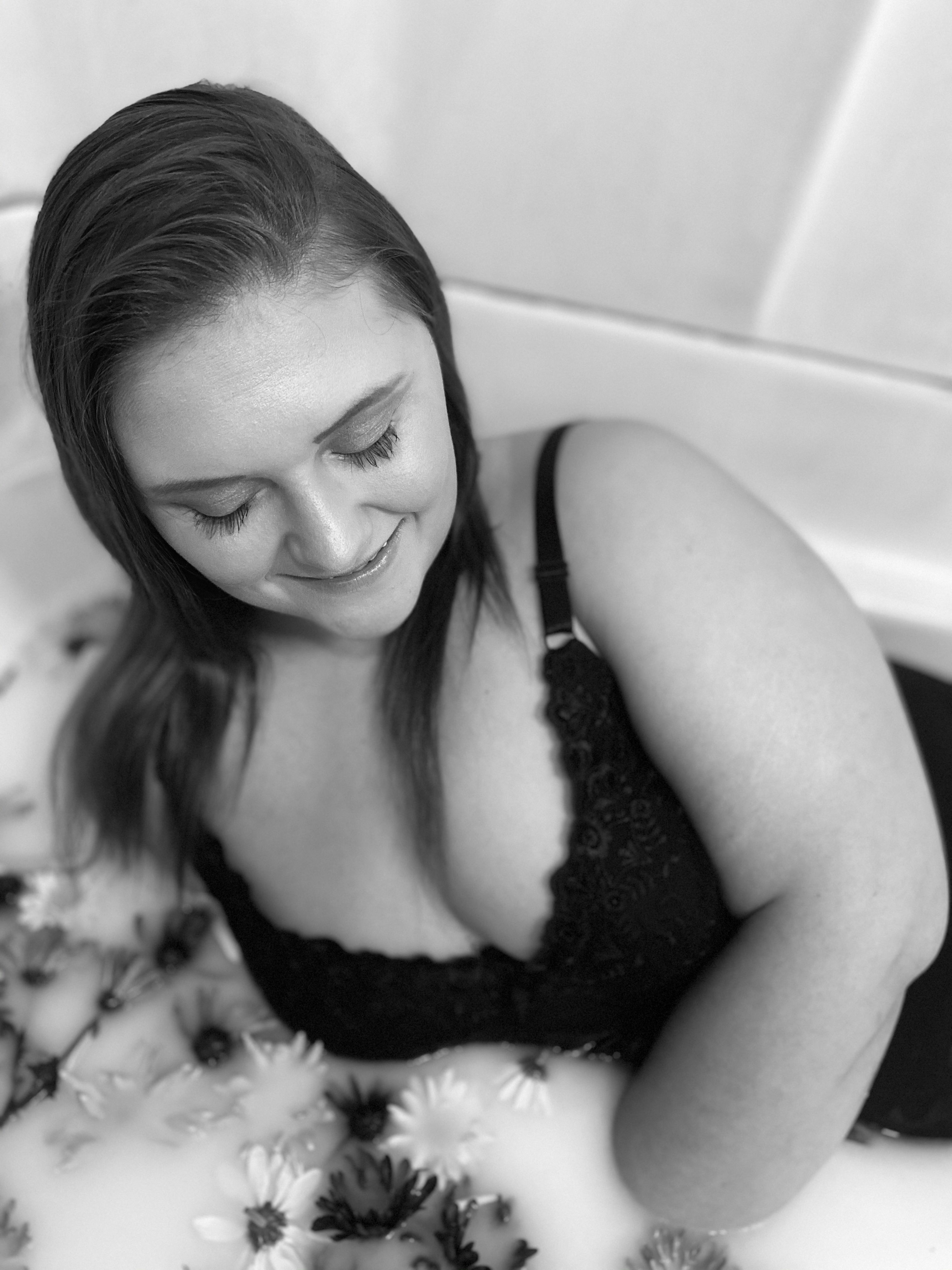 Introducing Stacie:All You Need to Know About the Onlyfans Model