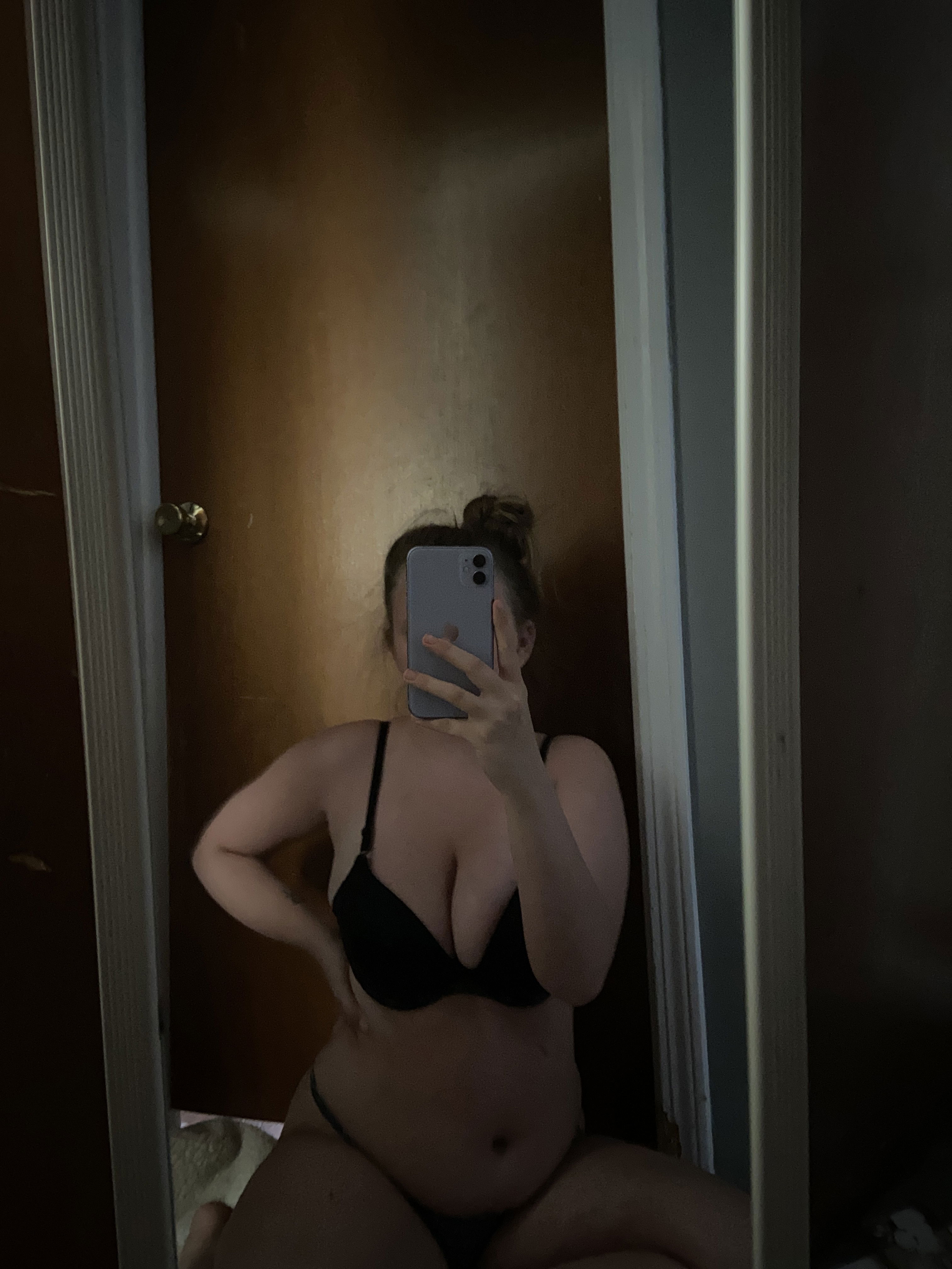 about model image about model image