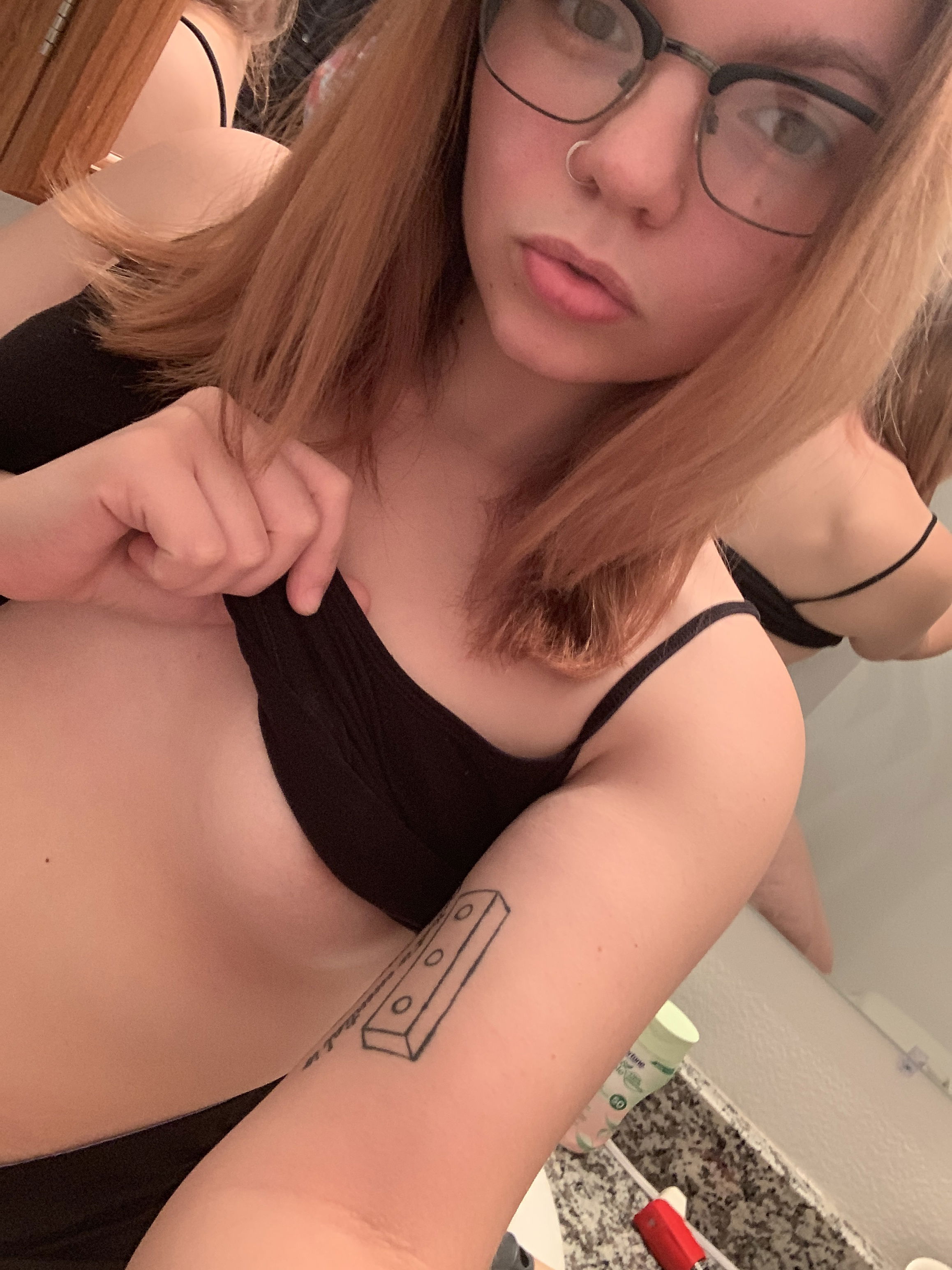 about model image about model image