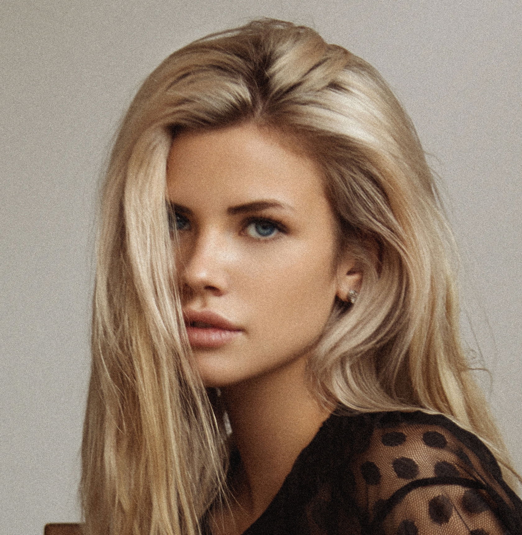 about model image about model image