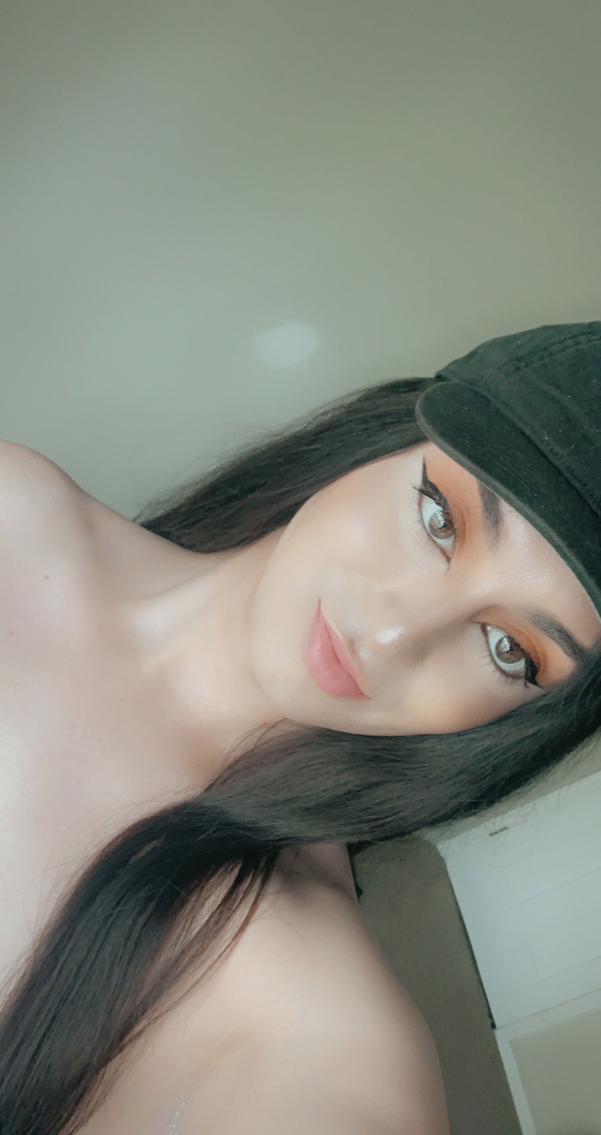 about model image about model image