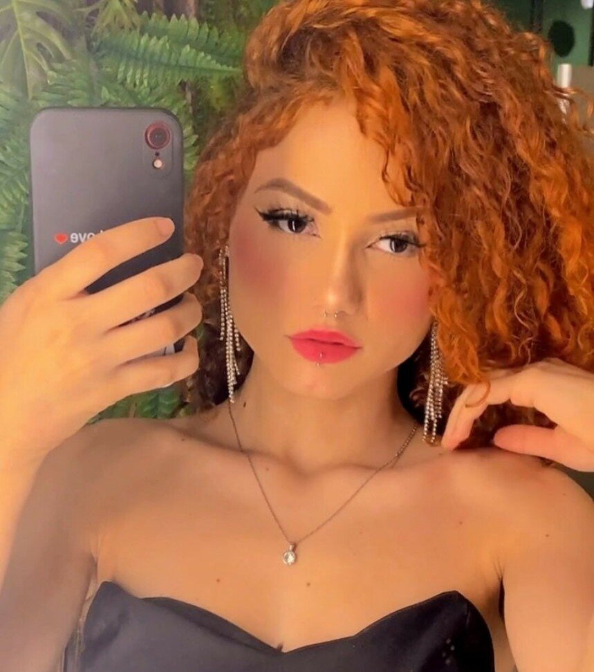 Monique Silva profile avatar