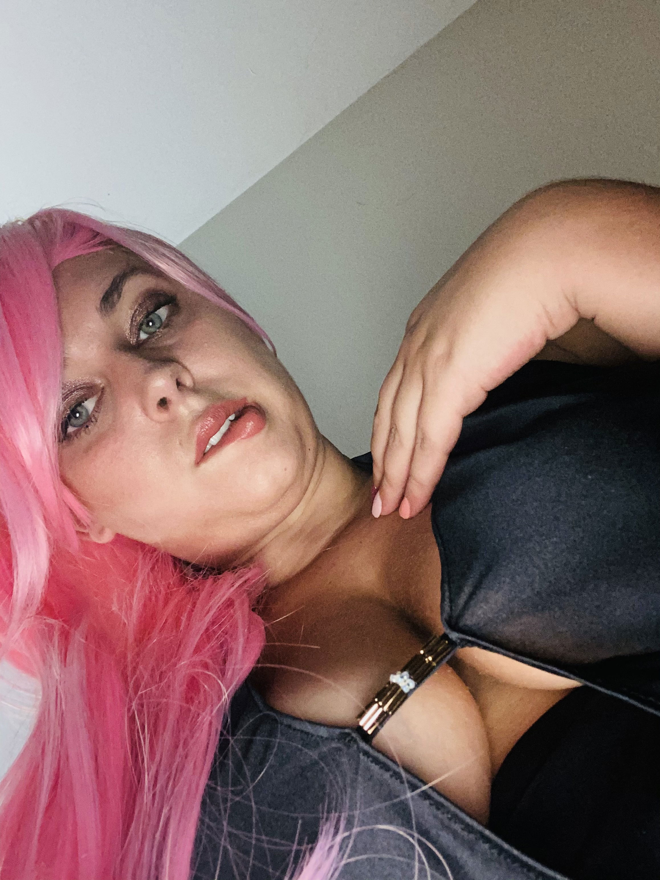 ~ D ~ profile avatar