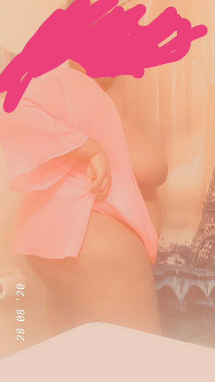 about model image about model image