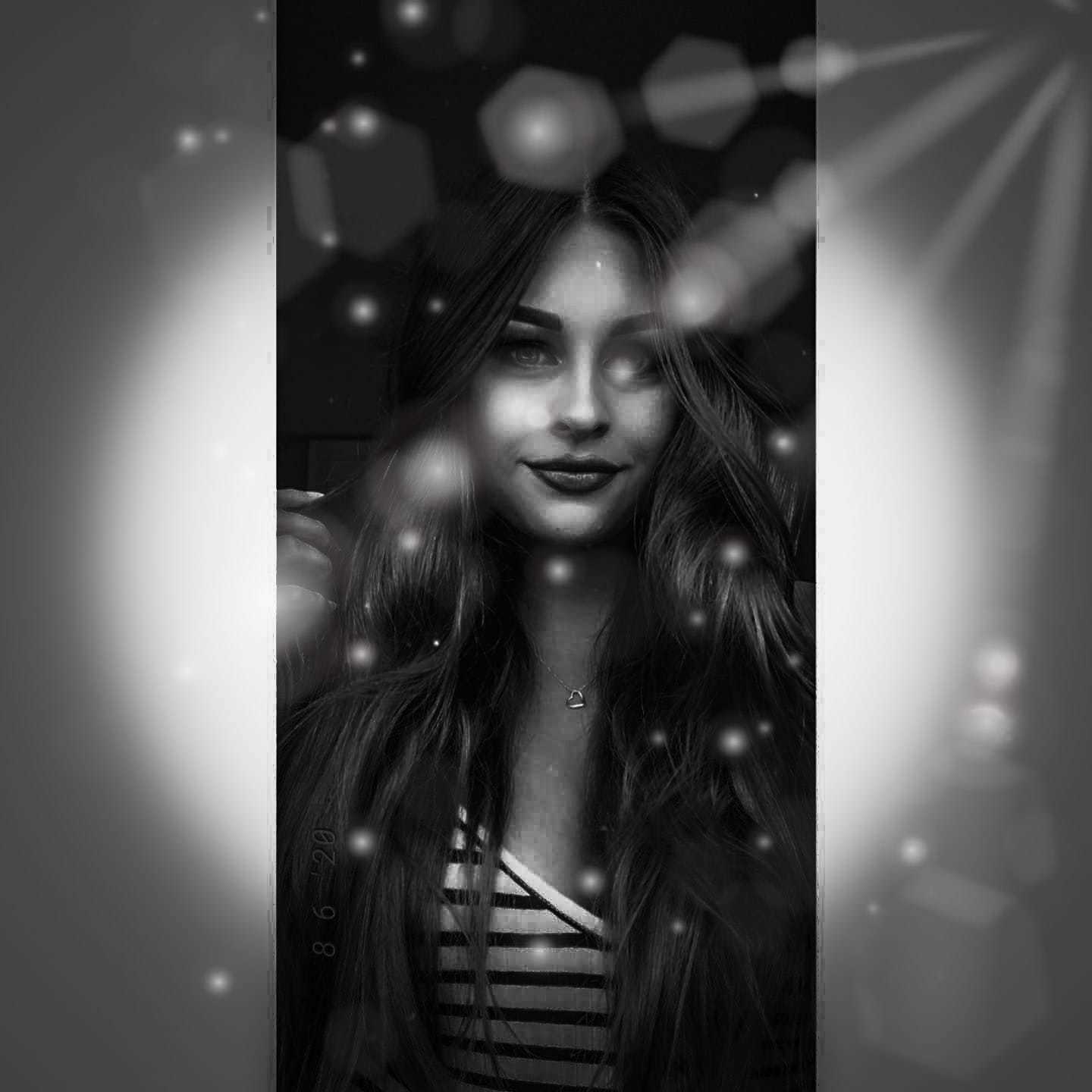 Anna likes bananas🍌 profile avatar Anna likes bananas🍌 profile avatar